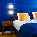 Апартаменты Glamorous In Heart Of Old Town